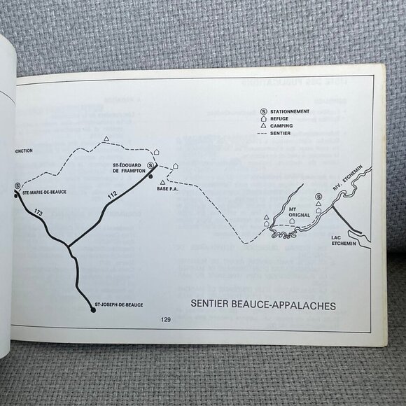 VINTAGE 1979 Hiking Guide Book Livre Répertoire sentiers de randonnée au Québec - Picture 13 of 16